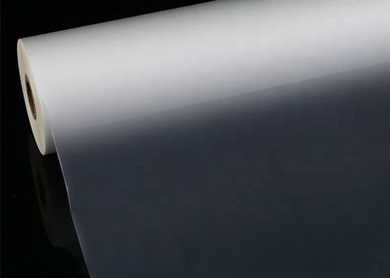 Un buen precio. Película libre de rasguños para envases 3C de lujo con excelentes capacidades de post-prensa en línea