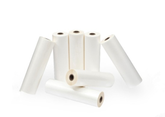 Good price 22 Mic Multiplicación de película de laminado térmico PET brillante 715 mm de ancho en línea