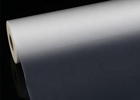 Good price Película de laminado térmico BOPP sin arañazos con recubrimiento resistente a los rayos para una durabilidad de los envases duradera en línea