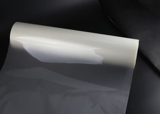 Good price Película de laminado térmico PET de extrusión múltiple brillante de 30mic en línea